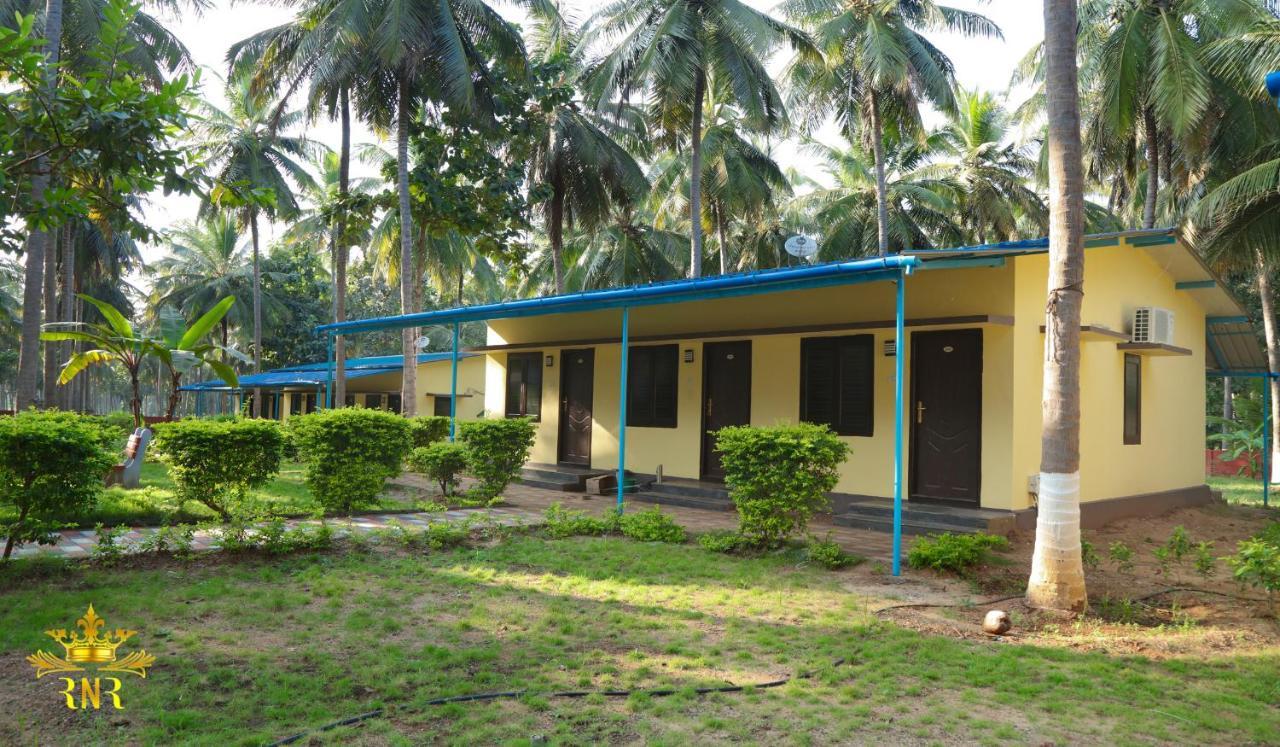 Royal Nature Resort Pollachi Exterior photo