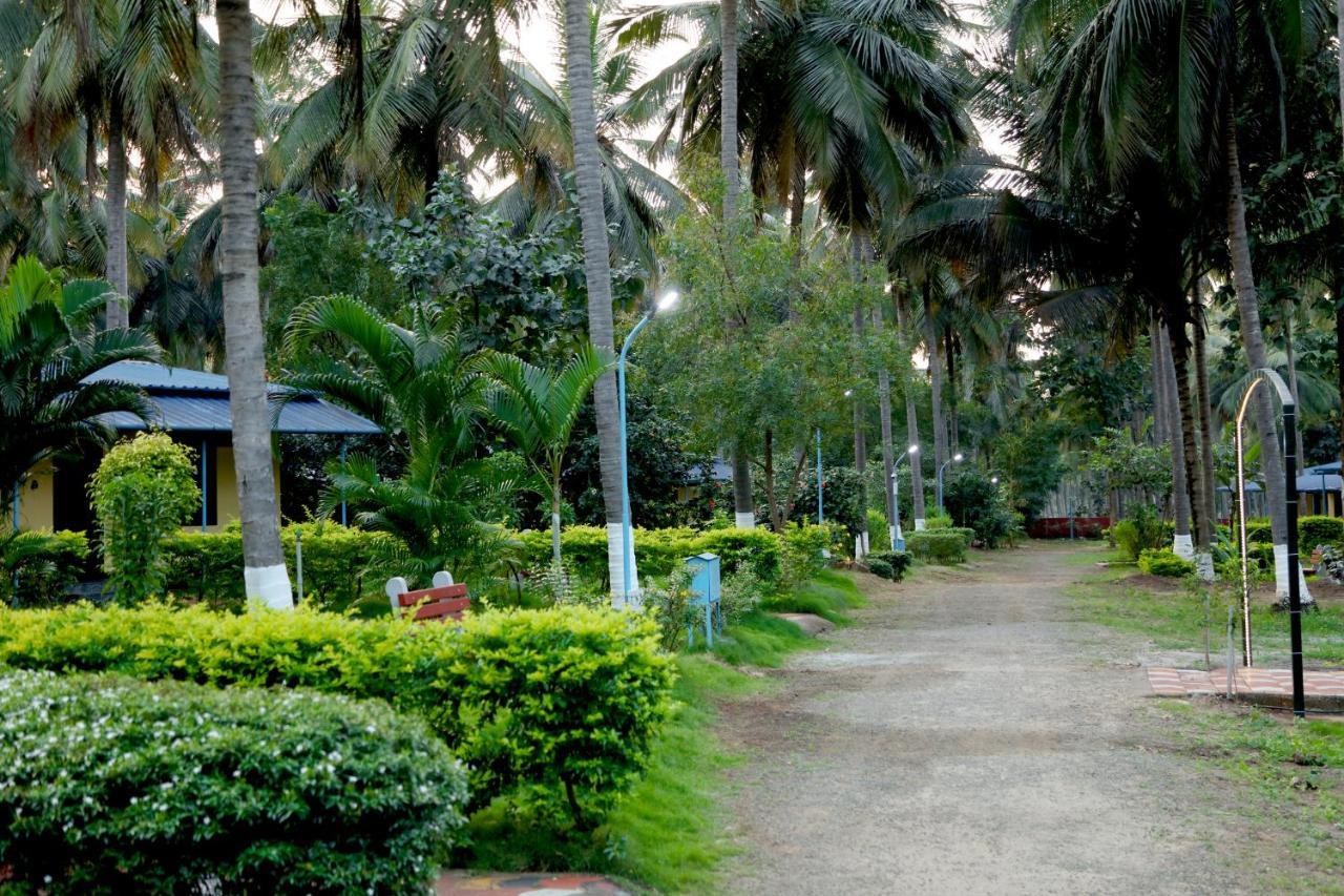 Royal Nature Resort Pollachi Exterior photo