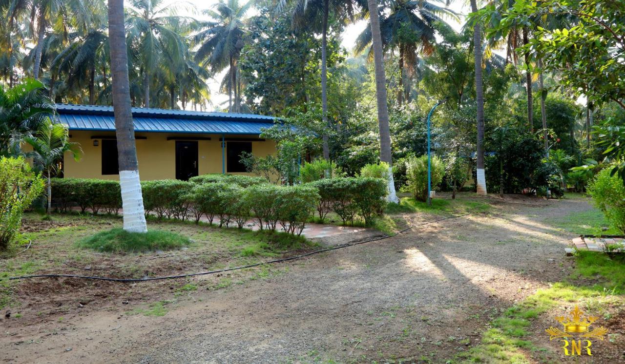 Royal Nature Resort Pollachi Exterior photo