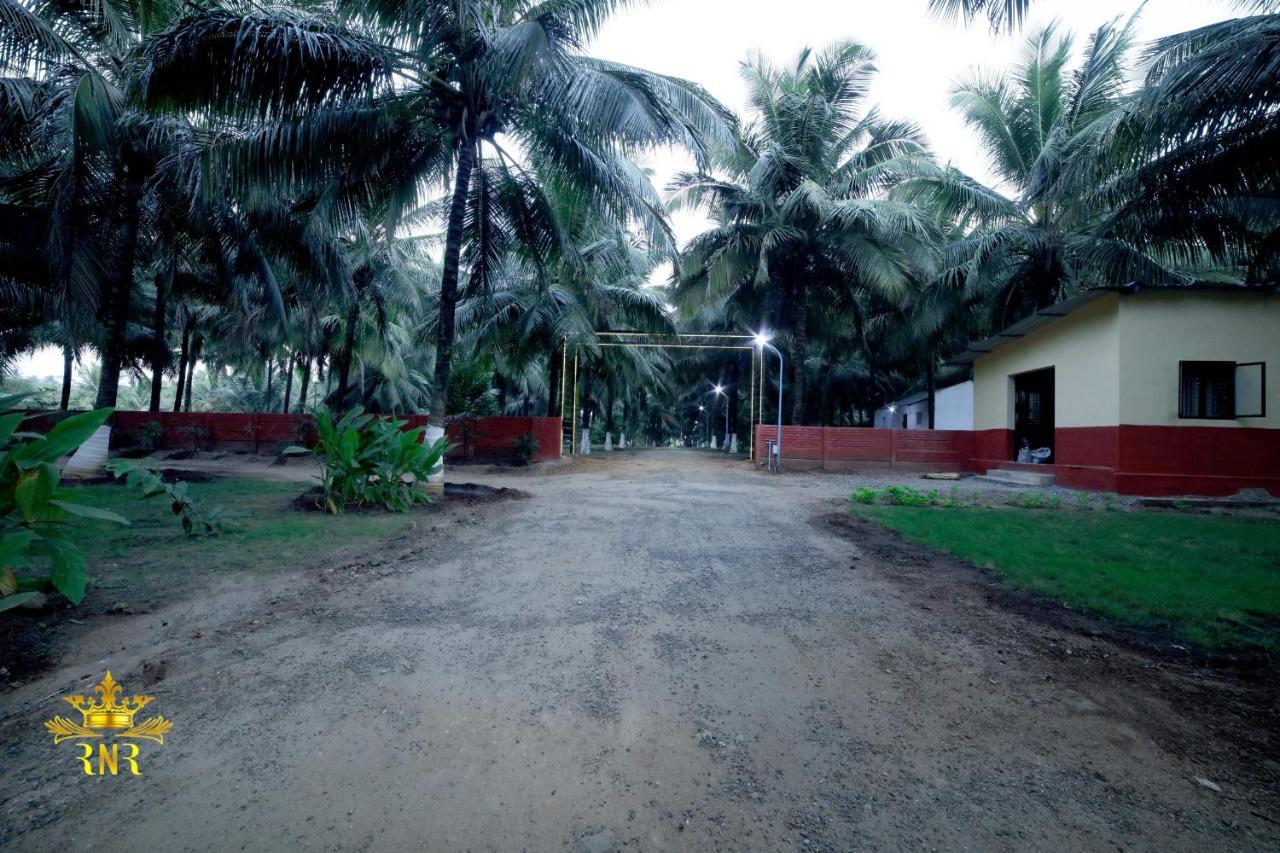 Royal Nature Resort Pollachi Exterior photo