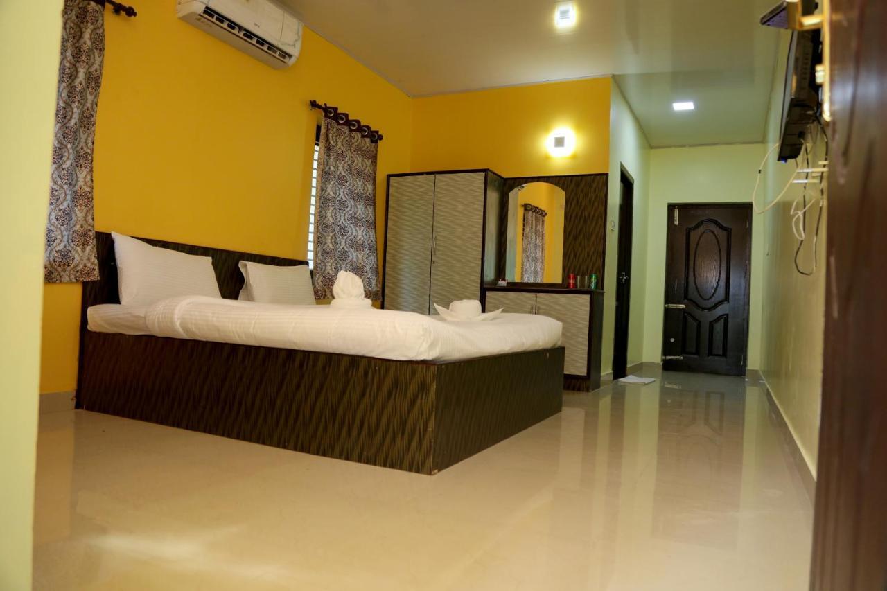 Royal Nature Resort Pollachi Exterior photo