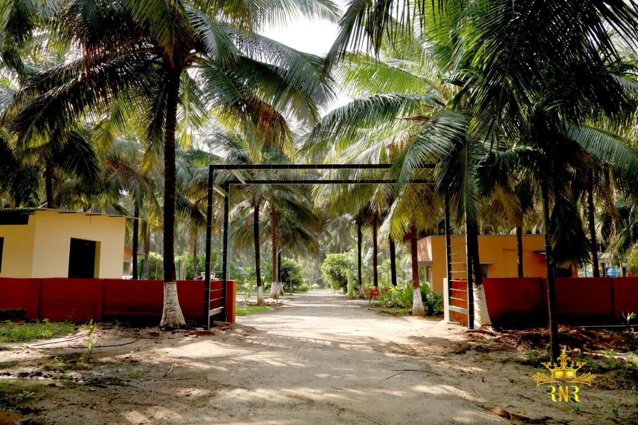 Royal Nature Resort Pollachi Exterior photo