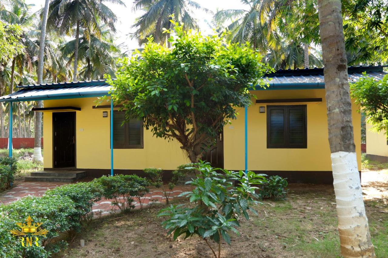 Royal Nature Resort Pollachi Exterior photo